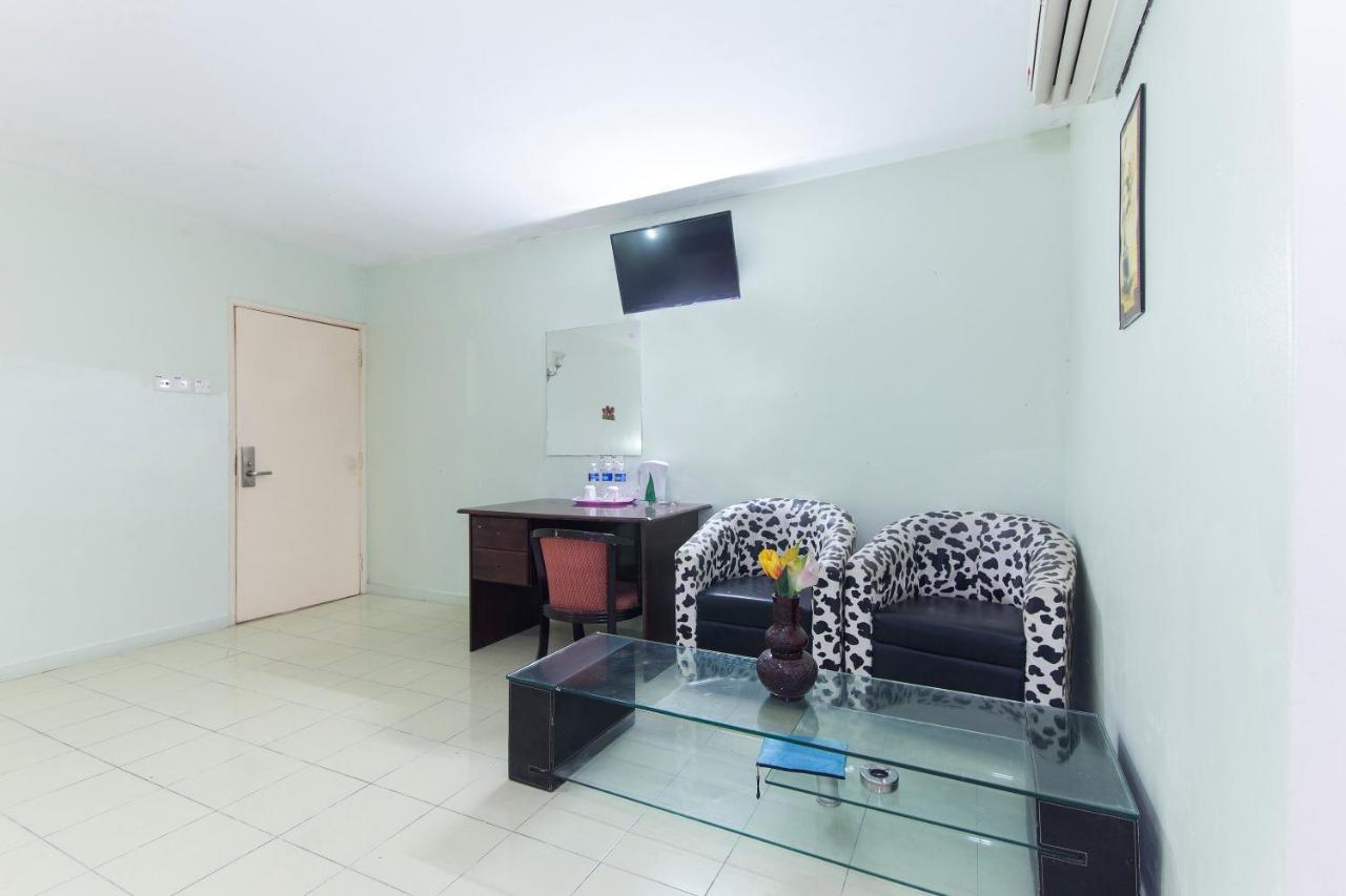 Oyo 329 Suntex Hotel Ampang  Bagian luar foto